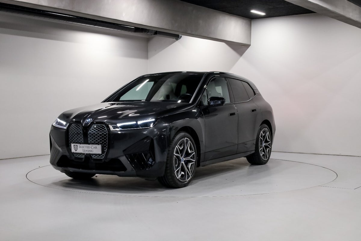 BMW iX xDrive40 Supercharged