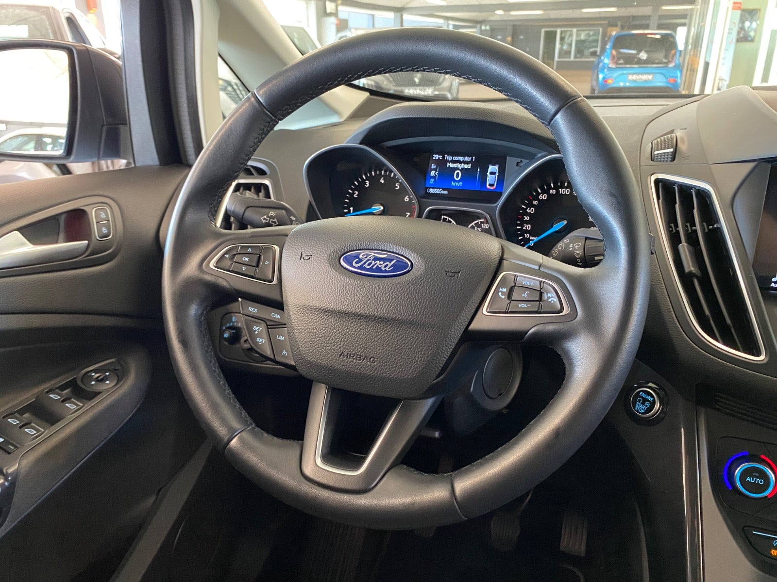 Ford C-MAX SCTi 125 Titanium – 12