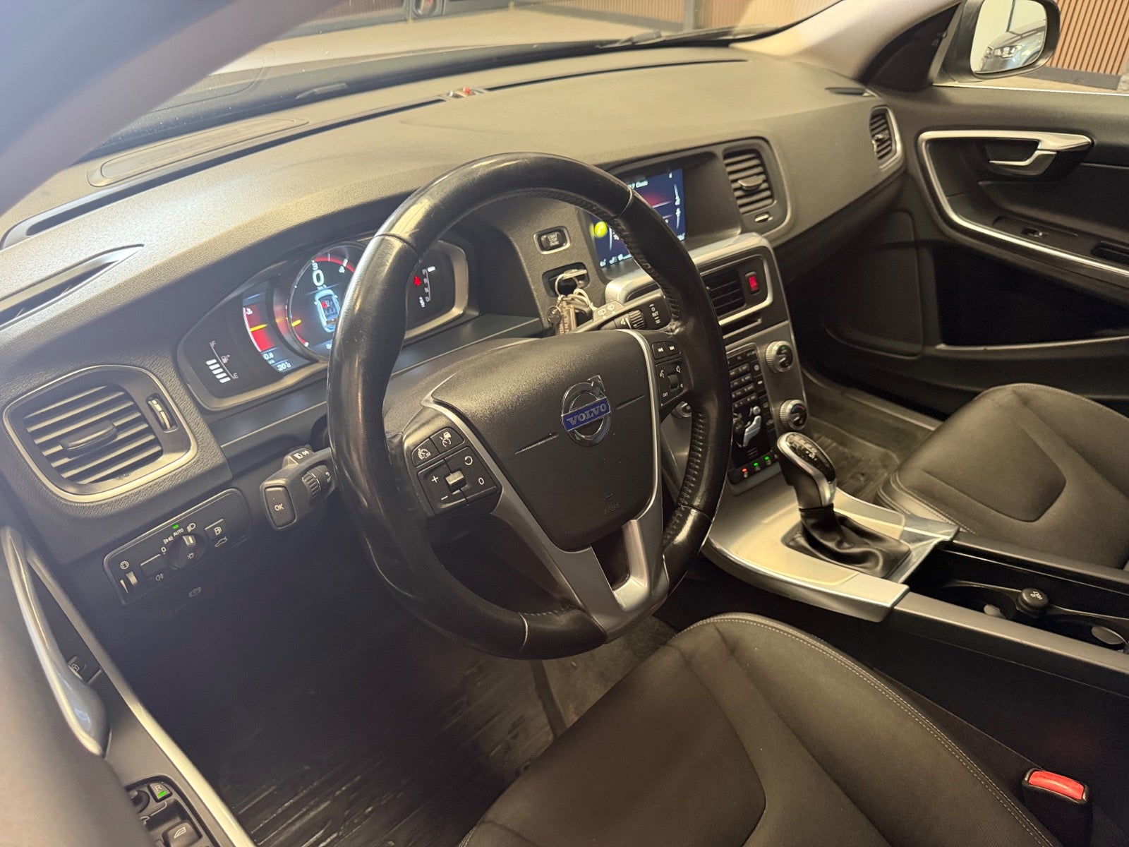Volvo V60 D4 163 Momentum aut. - billede 8