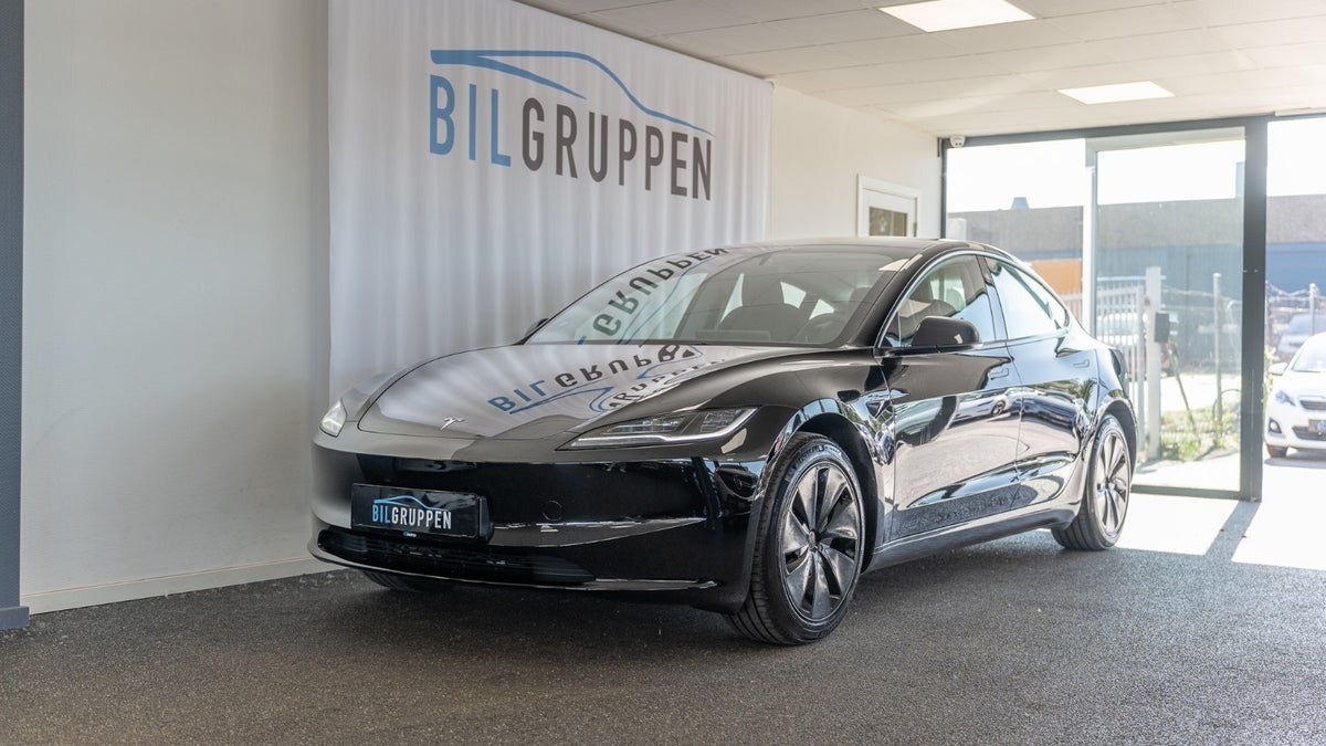 Billede af Tesla Model 3  RWD