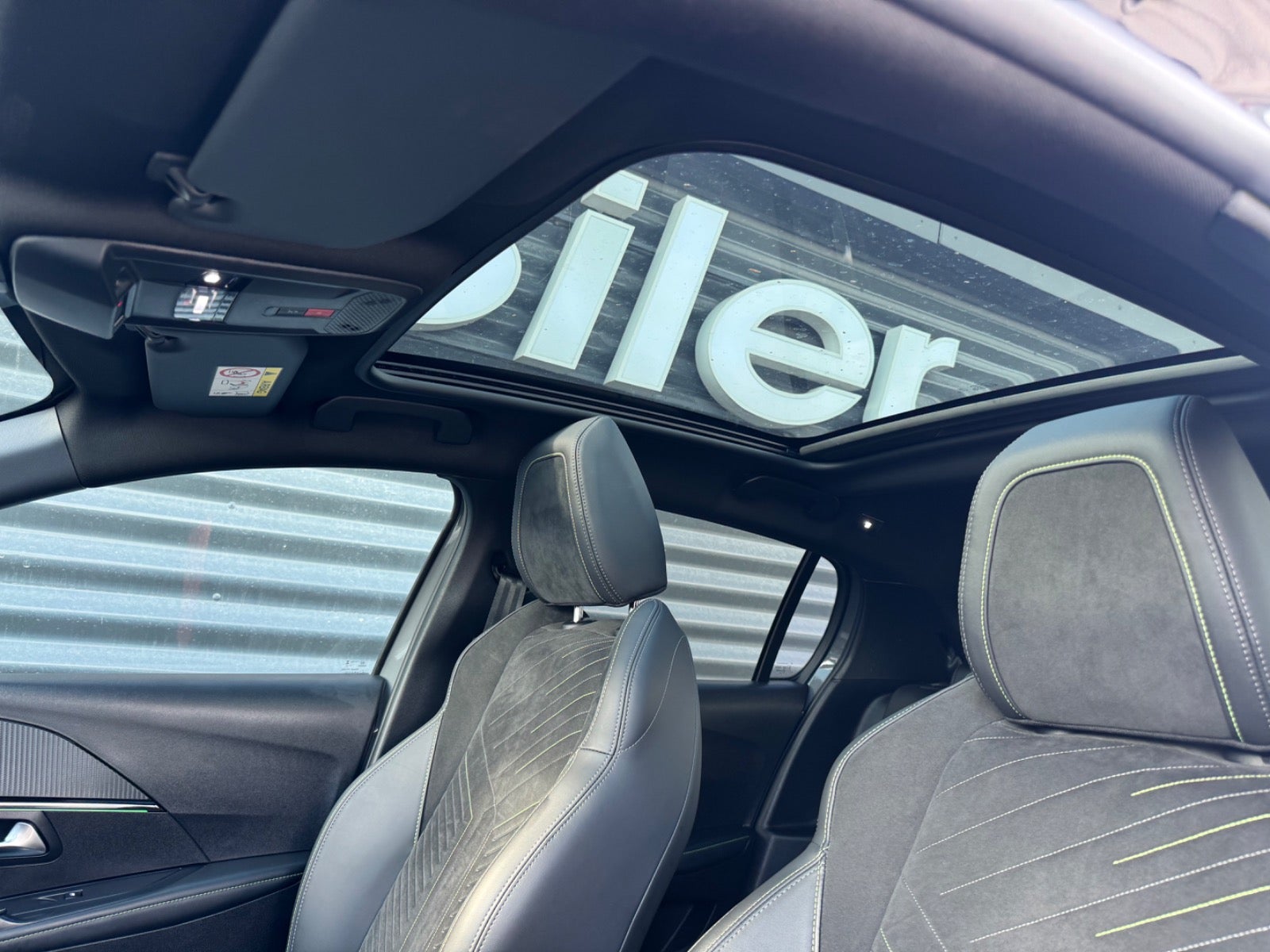Billede af Peugeot e-208 54 GT