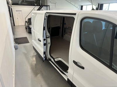 Nissan NV300 dCi 125 L2H1 Comfort Van