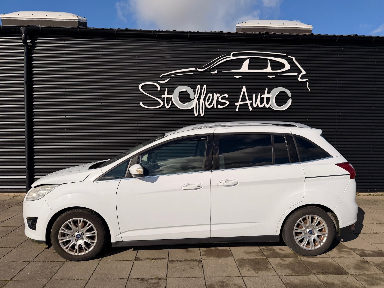 Ford Grand C-MAX TDCi 115 Titanium Van