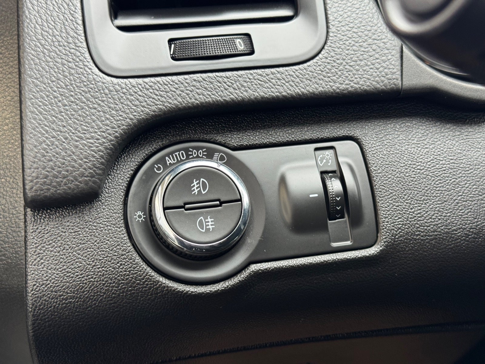 Billede af Opel Insignia 1,6 CDTi 136 Cosmo Sports Tourer aut.