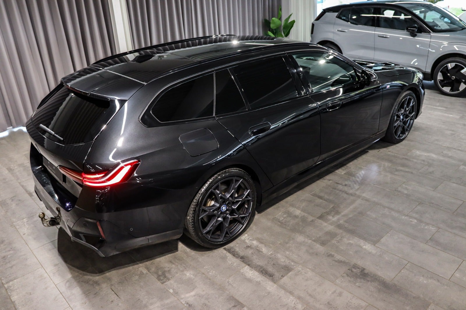 Billede af BMW i5  eDrive40 Touring Fully Charged