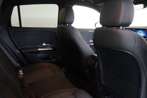 Mercedes EQA250+