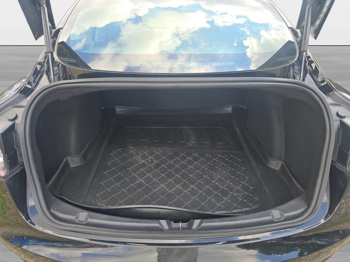 Billede af Tesla Model 3  Standard Range+ RWD