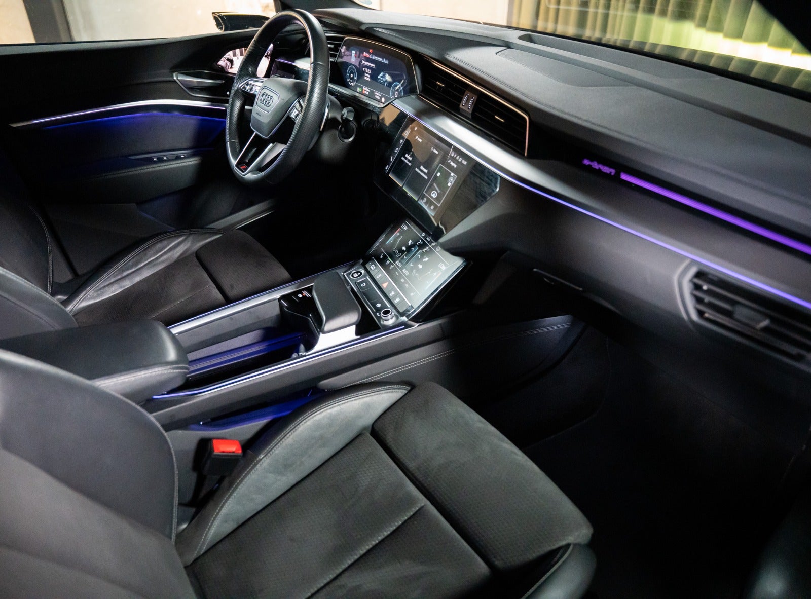 Billede af Audi e-tron 55 S-line Sportback quattro
