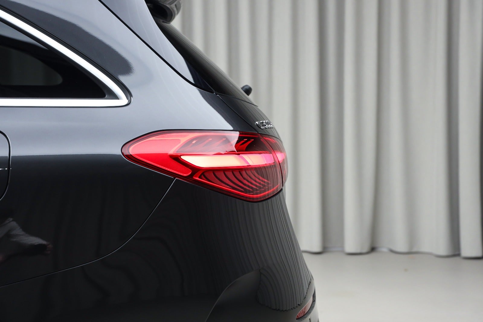 2022 Mercedes-Benz C 300 e