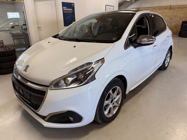Peugeot 208 BlueHDi 100 Desire Sky