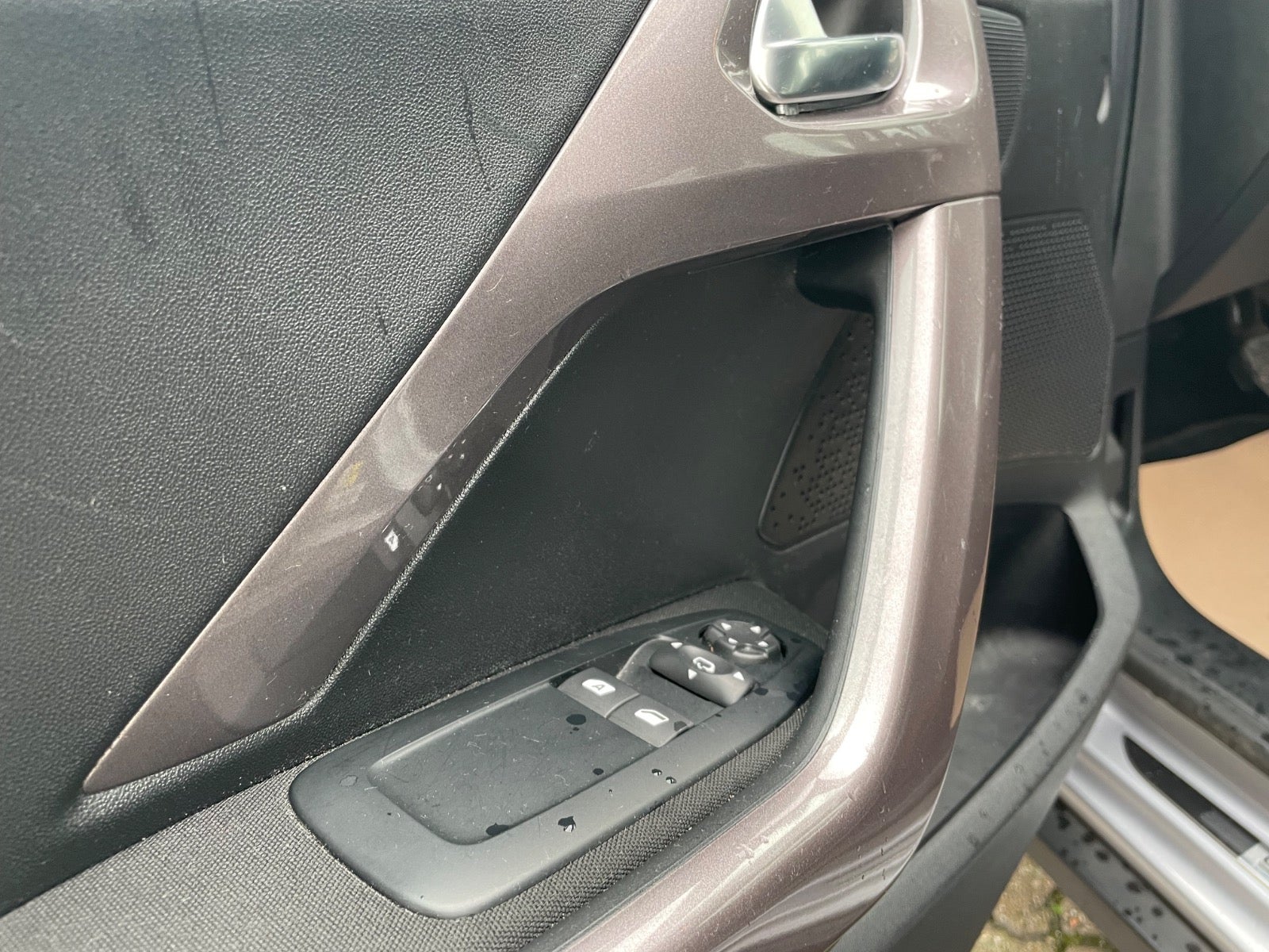 Billede af Peugeot 2008 1,2 e-VTi 82 Style ESG
