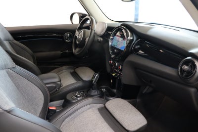MINI Cooper SE Classic Trim