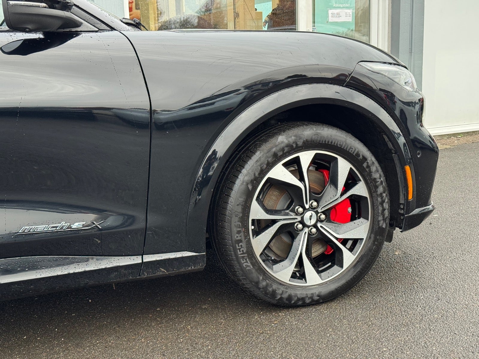 Billede af Ford Mustang Mach-E 98 Premium Extended Range