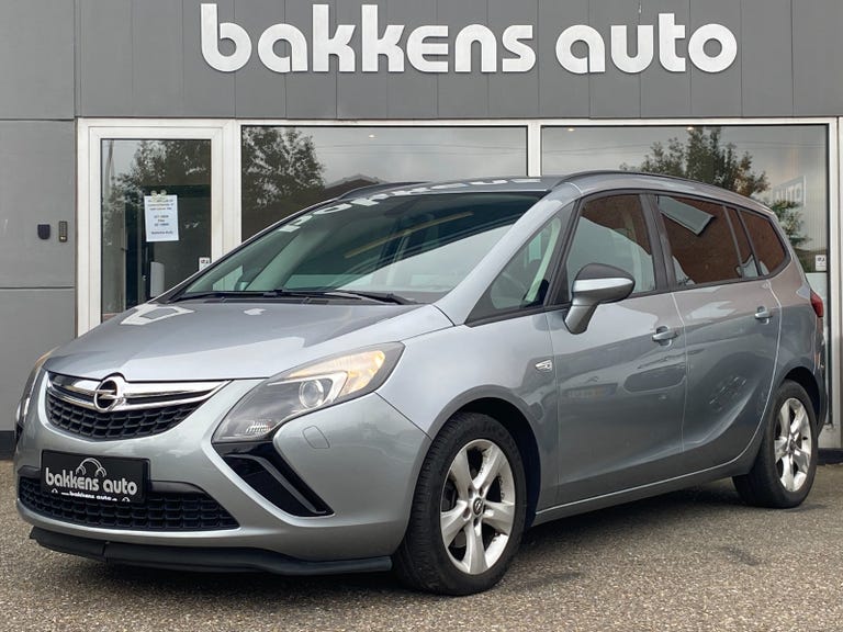 Opel Zafira Tourer T 140 Cosmo eco 7prs