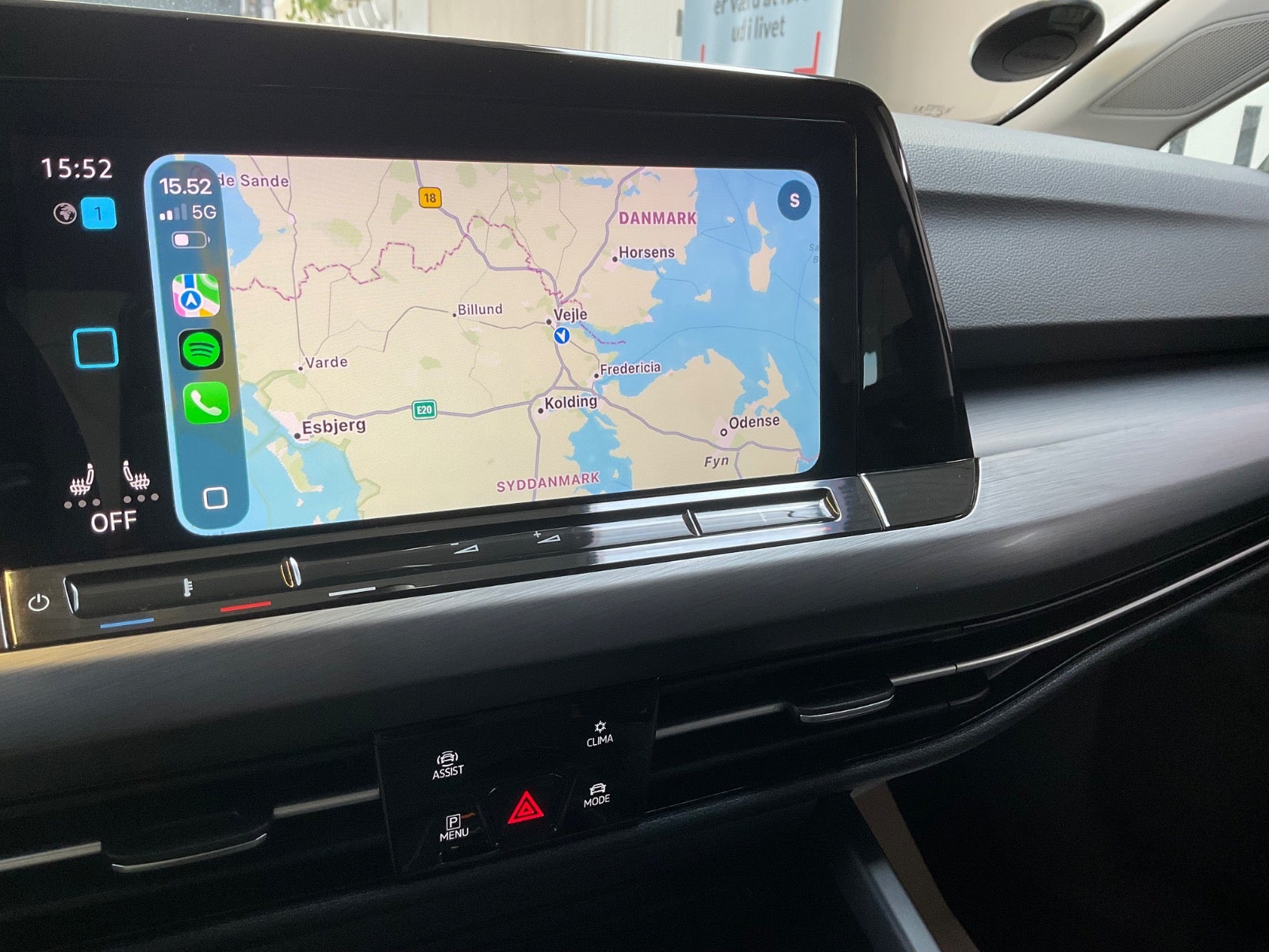 VW Golf VIII 1,4 eHybrid DSG 5d - 14