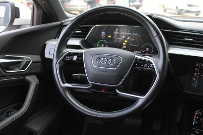 Audi e-tron S-line quattro