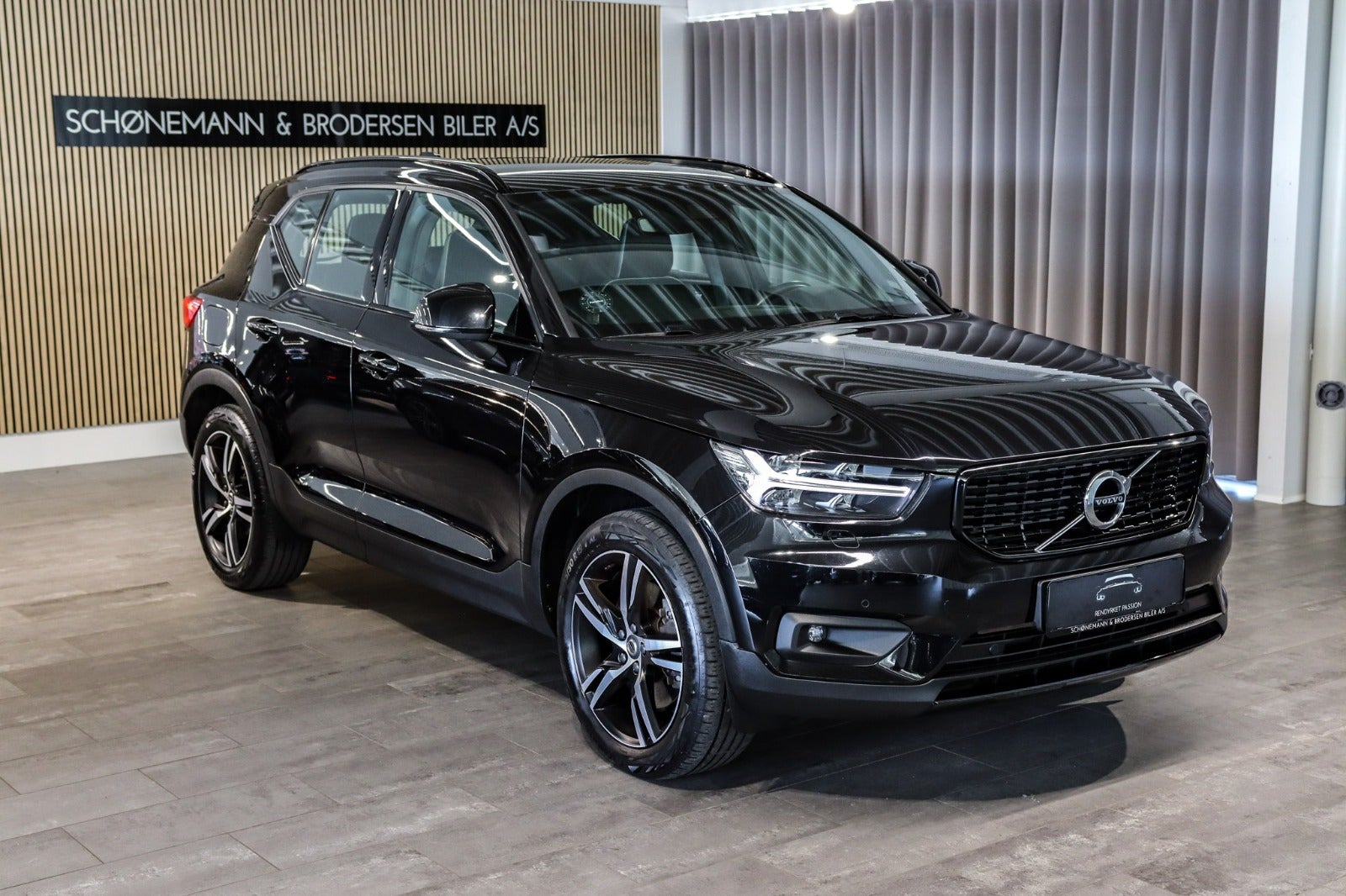 Billede af Volvo XC40 1,5 T4 ReCharge R-Design aut.