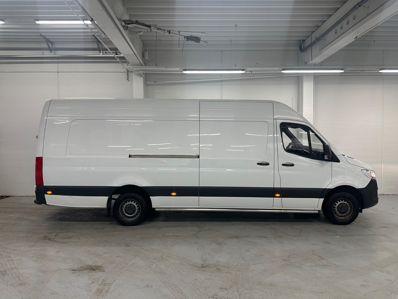 Billede af Mercedes Sprinter 317 2,0 CDi A4 Kassevogn aut. RWD