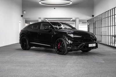 Lamborghini Urus 4,0  5d