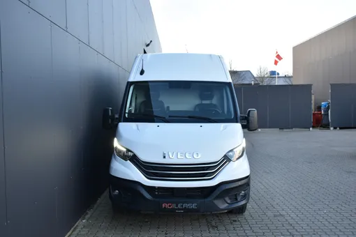 Iveco Daily 35S16 12m³ Van AG8
