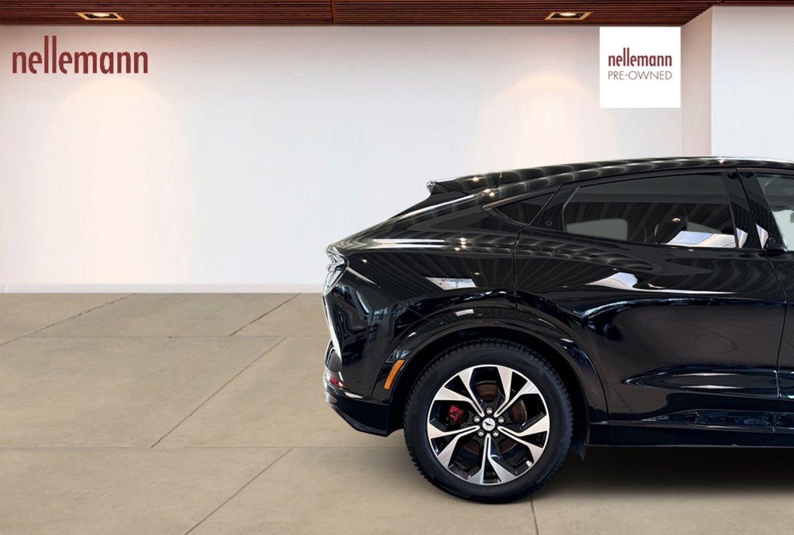 Ford Mustang Mach-E Premium Standard Range AWD