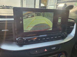 Kia XCeed PHEV Upgrade Intro DCT