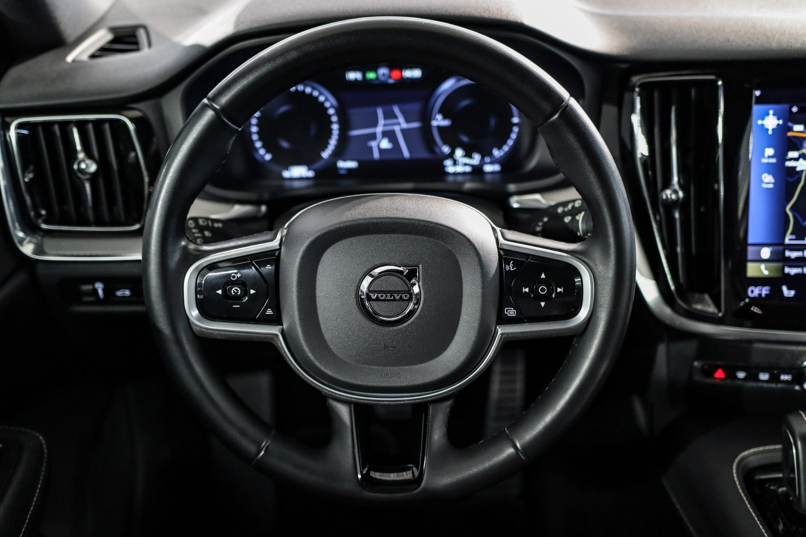 Billede af Volvo V60 2,0 T6 ReCharge R-Design aut. AWD