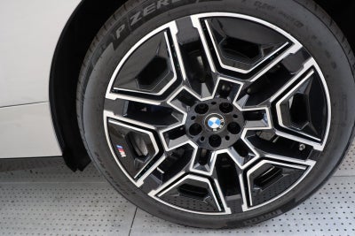 BMW iX xDrive45 M-Sport
