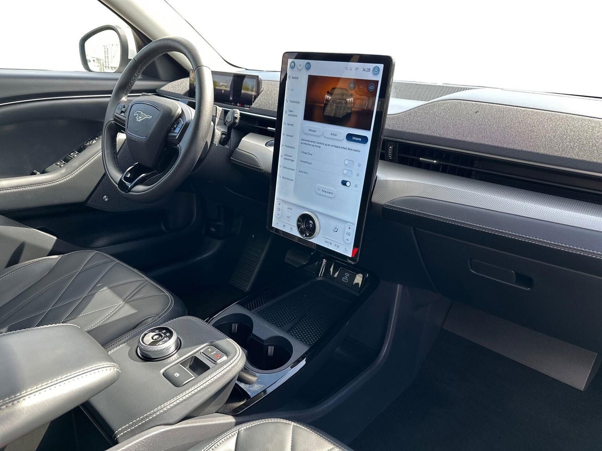 Ford Mustang Mach-E Standard Range billede 8