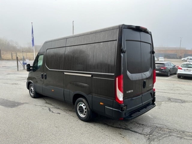 Billede af Iveco Daily 3,0 35S18 12m³ Van AG8