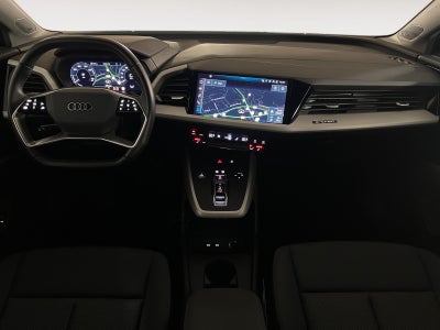 Audi Q4 e-tron Attitude quattro Van