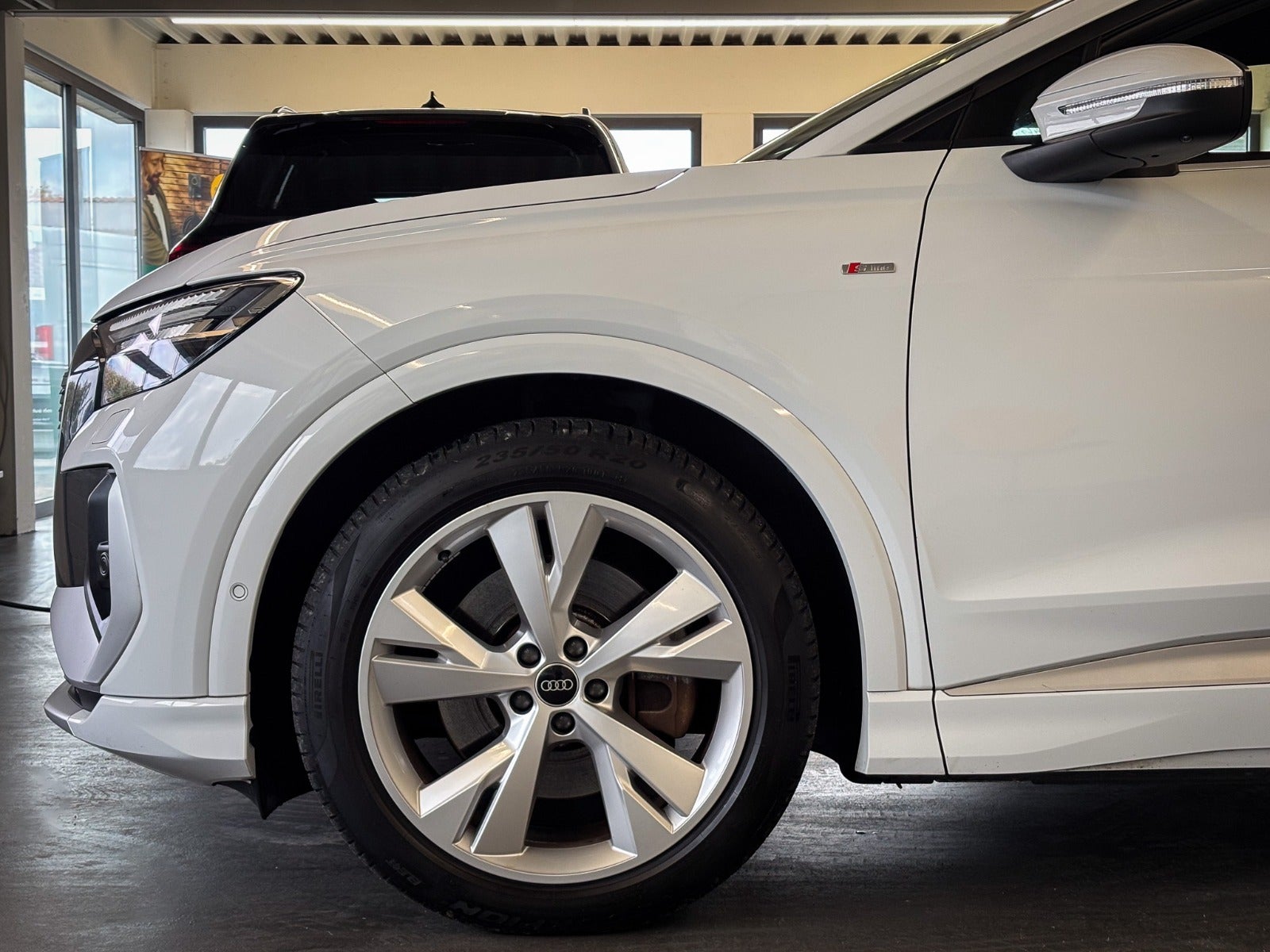 Billede af Audi Q4 e-tron 40 S-line Sportback