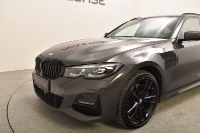 BMW 330e Touring M-Sport xDrive aut.