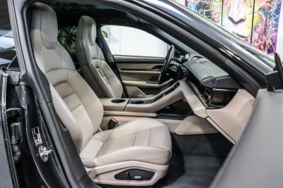 Porsche Taycan 4S
