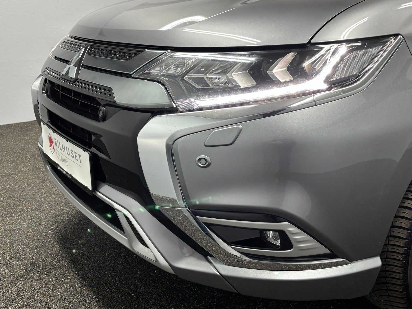 Billede af Mitsubishi Outlander 2,4 PHEV Intense CVT 4WD