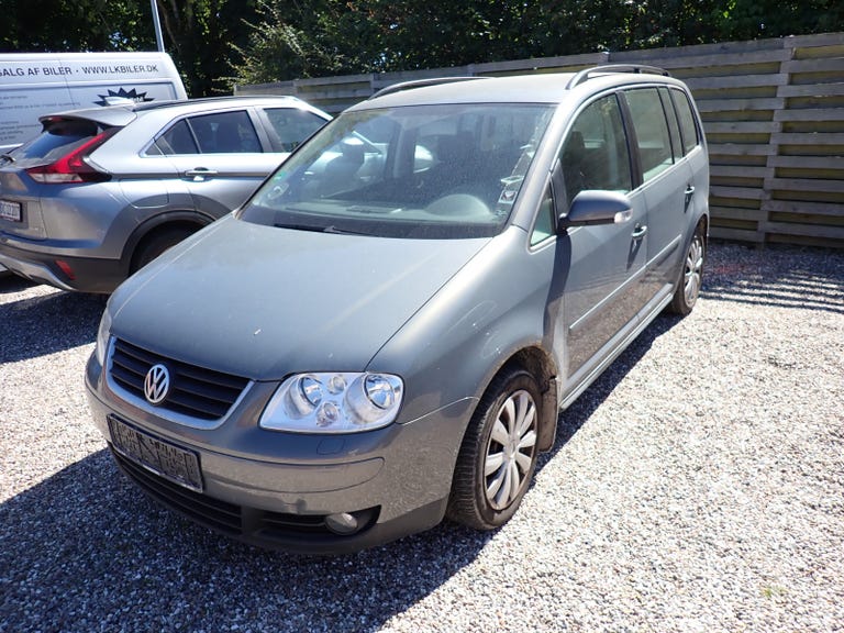 VW Touran TDi 136 Highline Van