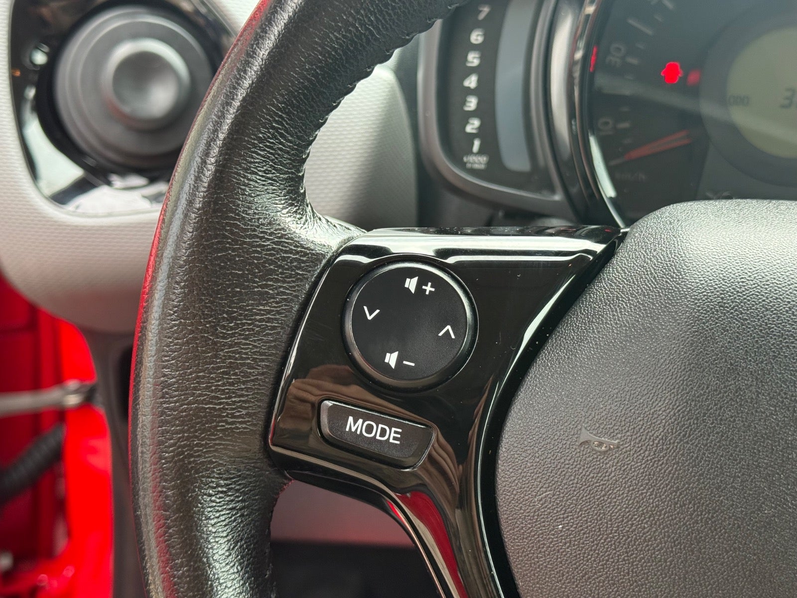 Peugeot 108 e-VTi 72 Allure+