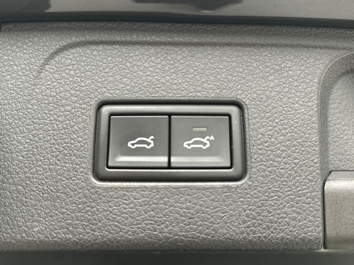 VW Passat GTE High Variant DSG billede 19