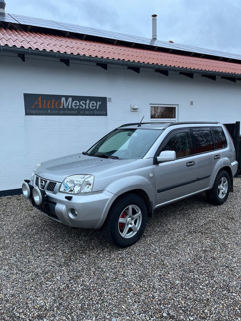 Nissan X-Trail dCi Van