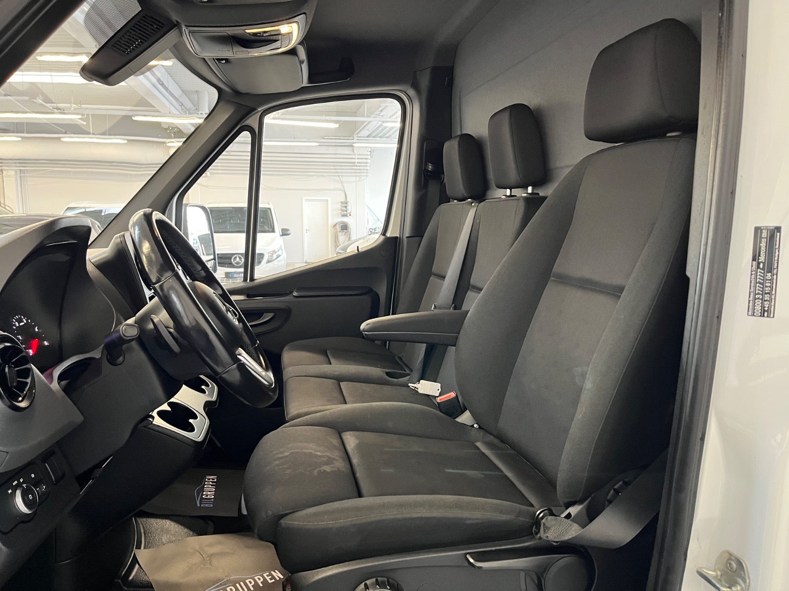 Billede af Mercedes Sprinter 317 2,0 CDi A3 Alukasse m/lift aut. RWD