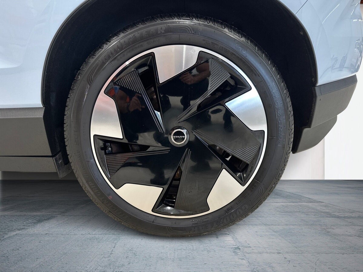 Volvo EX30 Extended Range Plus billede 9
