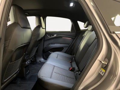 Audi Q4 e-tron S-line Sportback quattro