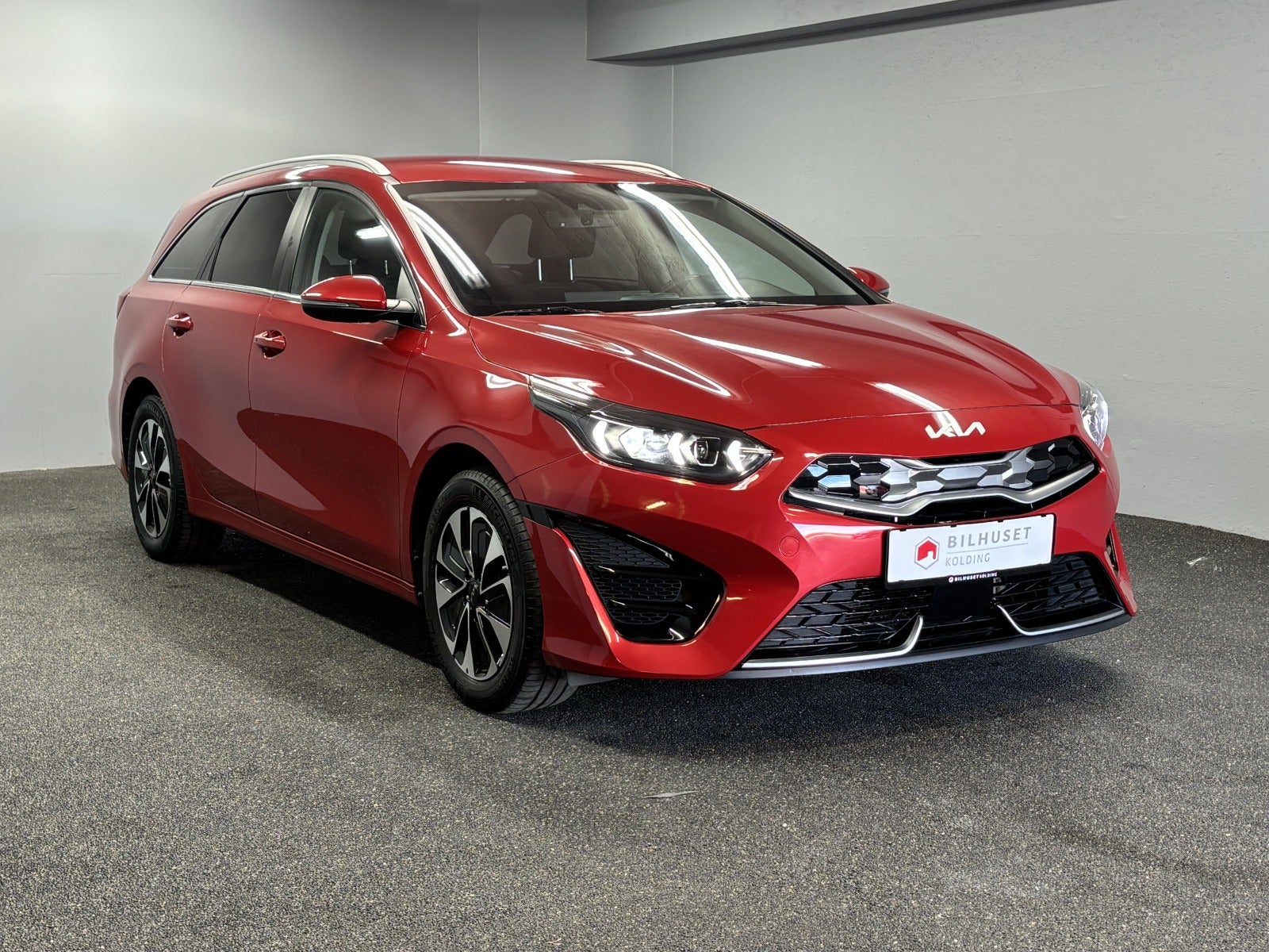 Billede af Kia Ceed 1,6 PHEV Prestige SW DCT