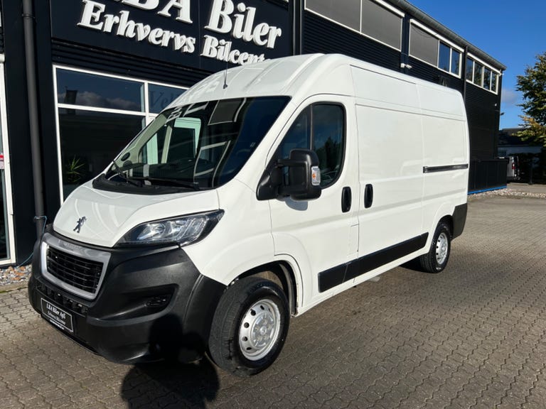 Peugeot Boxer 330 BlueHDi 140 L2H2 Premium