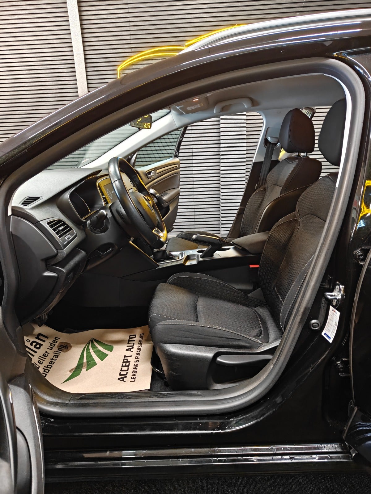 Billede af Renault Megane IV 1,2 TCe 130 Zen Sport Tourer EDC