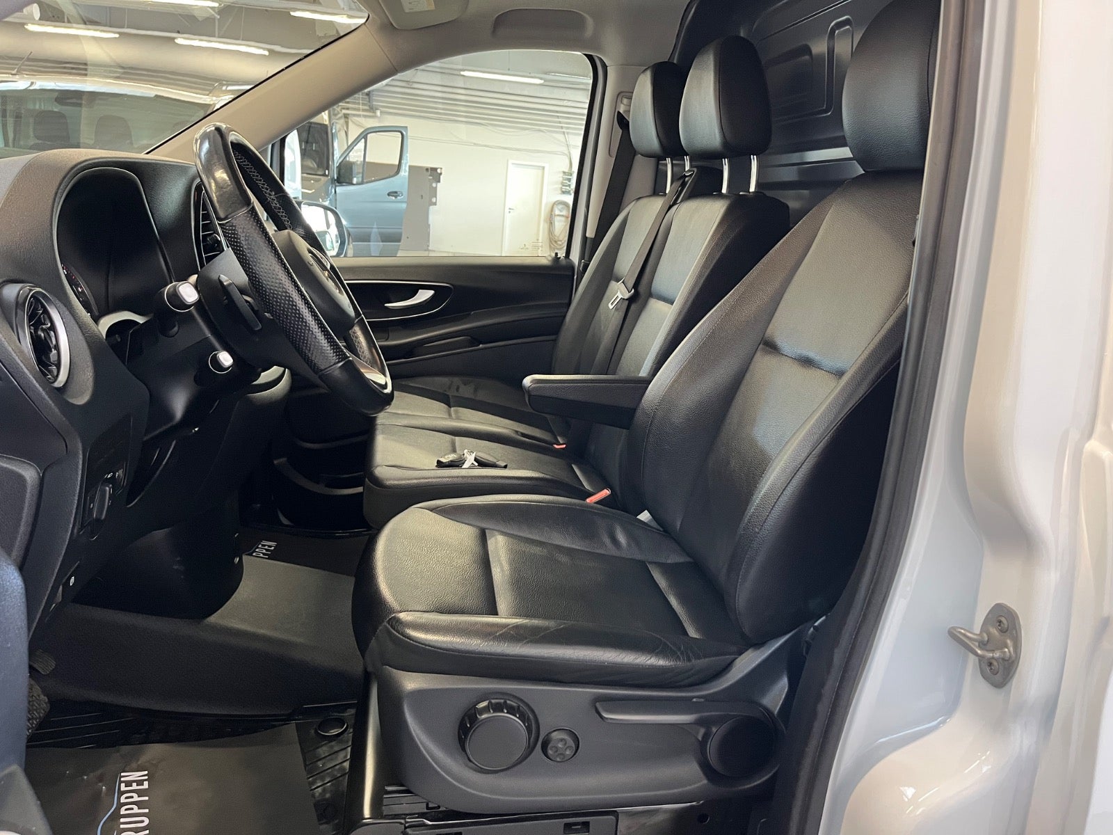 Billede af Mercedes Vito 114 2,0 CDi Kassevogn aut. L RWD