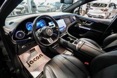 Mercedes EQE350 SUV