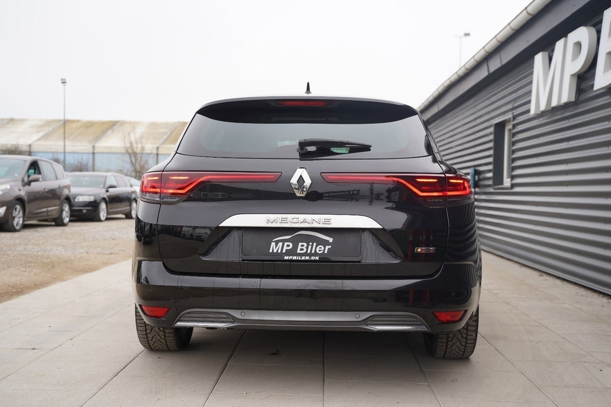 Billede af Renault Megane IV 1,6 E-Tech R.S. Line Sport Tourer