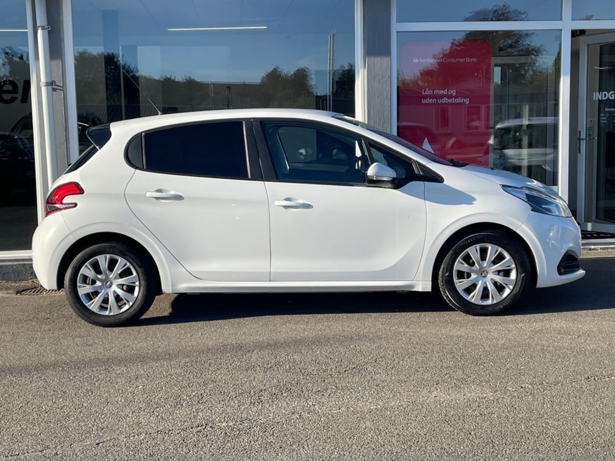 Billede af Peugeot 208 1,6 BlueHDi 100 Allure