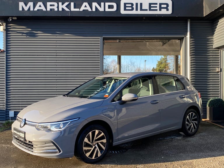 VW Golf VIII eHybrid DSG